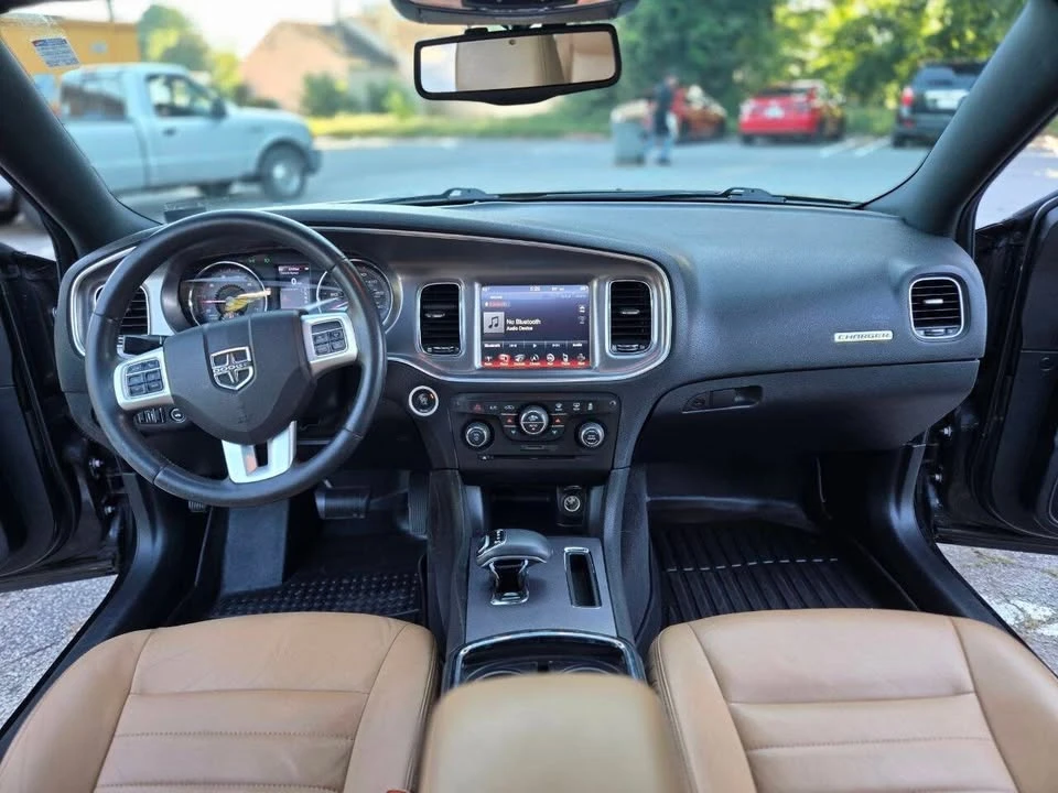 2014 Dodge Charger 7th Gen - Image 13 of 20