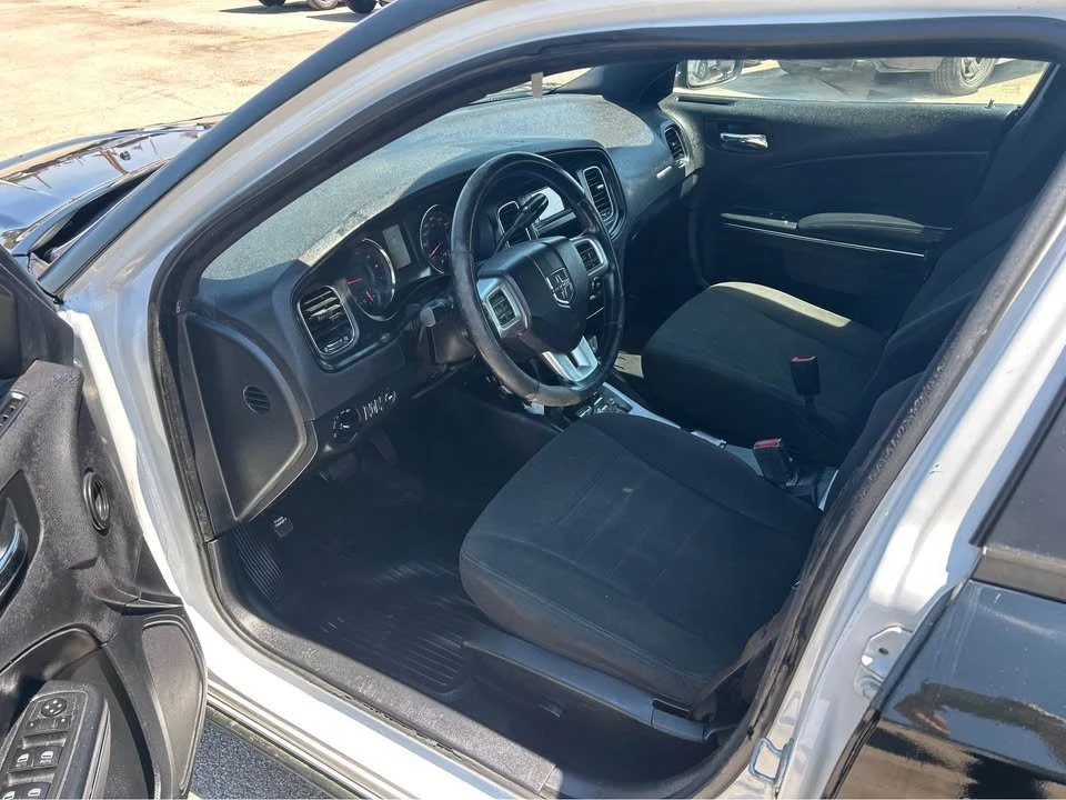 2014 Dodge Charger 7th Gen - Image 5 of 9