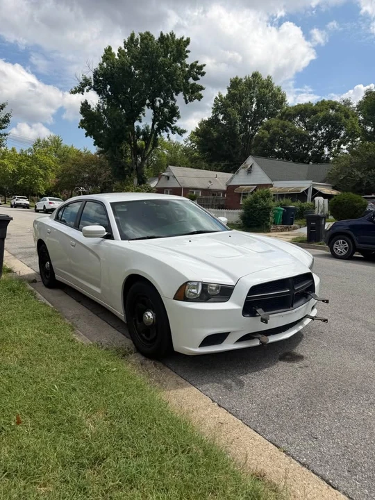 2014 Dodge Charger 7th Gen - Image 3 of 11