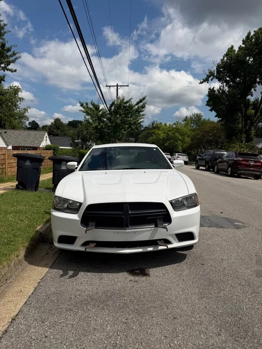2014 Dodge Charger 7th Gen - Image 2 of 11