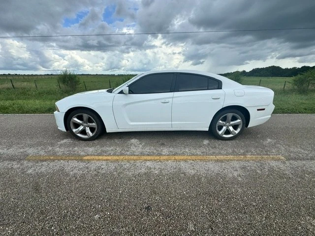 2014 Dodge Charger 7th Gen - Image 8 of 11