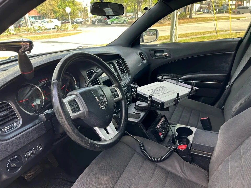 2014 Dodge Charger 7th Gen - Image 10 of 15