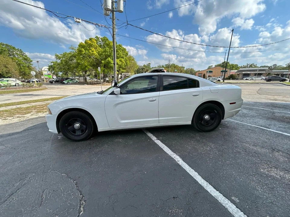 2014 Dodge Charger 7th Gen - Image 4 of 15