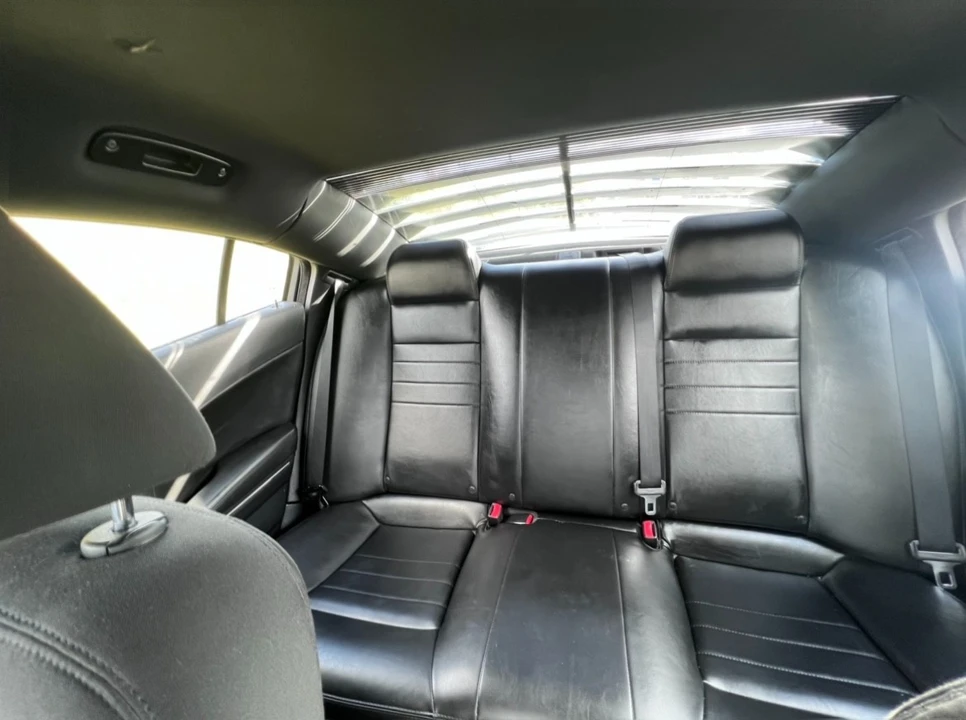2014 Dodge Charger 7th Gen - Image 10 of 15