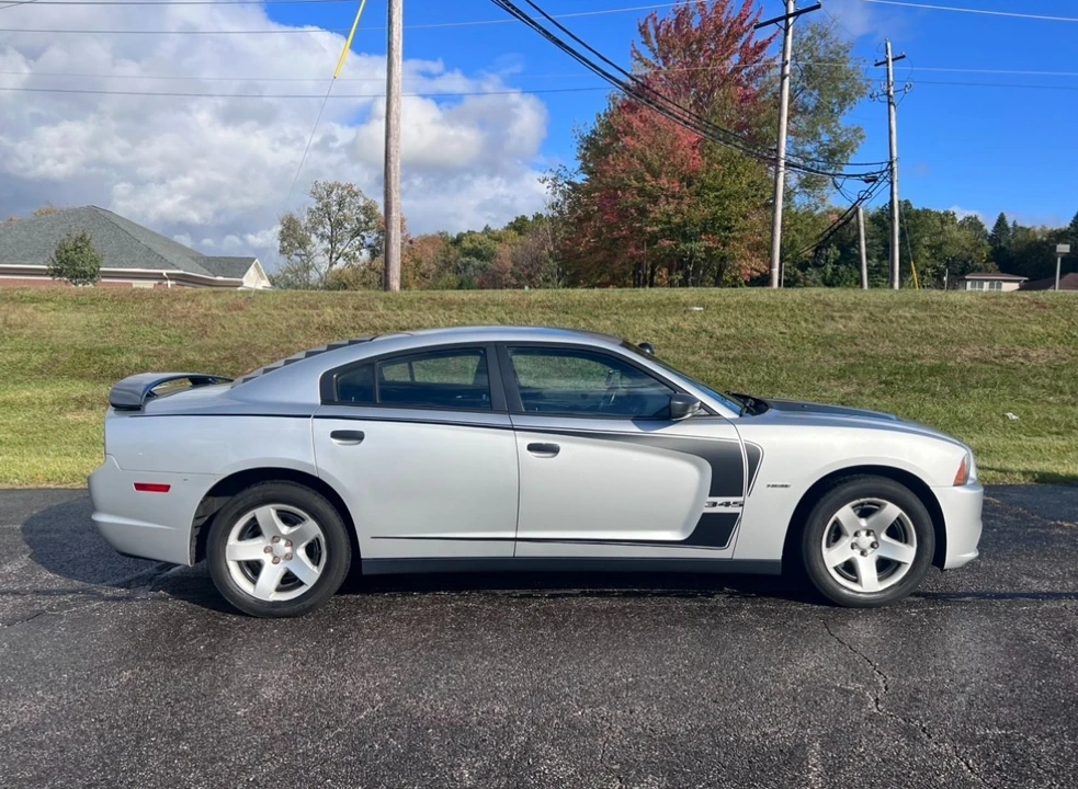 2014 Dodge Charger 7th Gen - Image 5 of 15