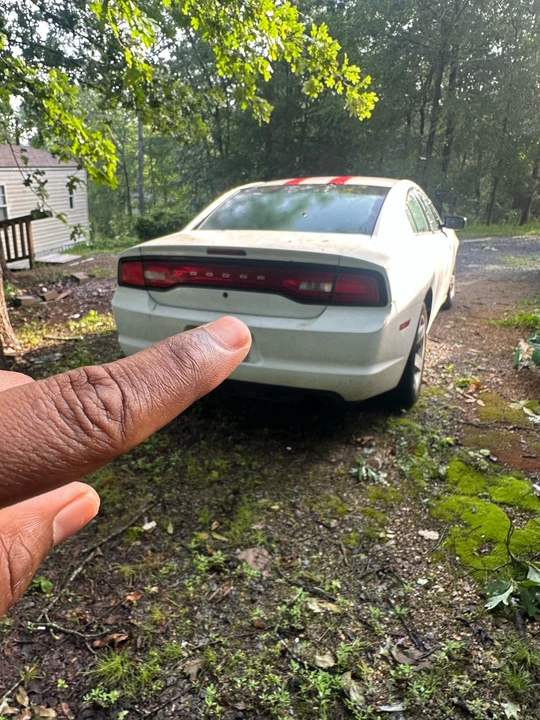 2014 Dodge Charger 7th Gen - Image 2 of 3