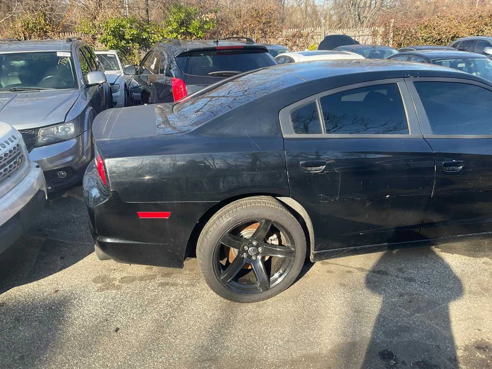 2014 Dodge Charger 6th Gen - Image 16 of 20