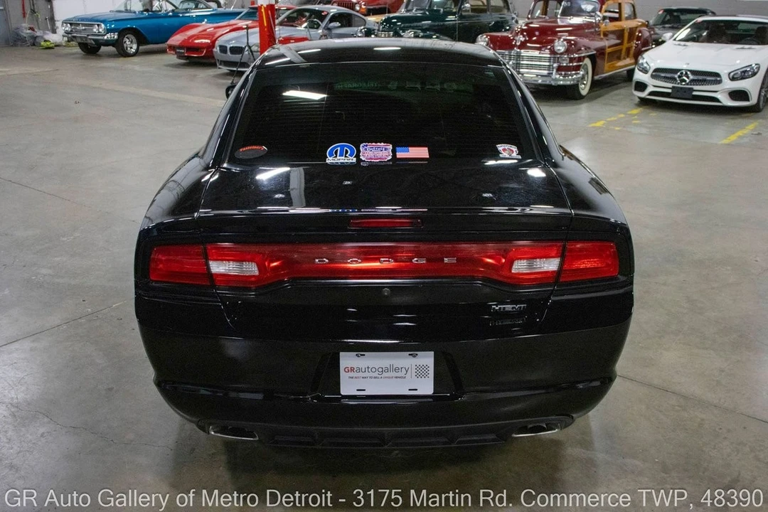 2014 Dodge Charger 6th Gen - Image 5 of 12