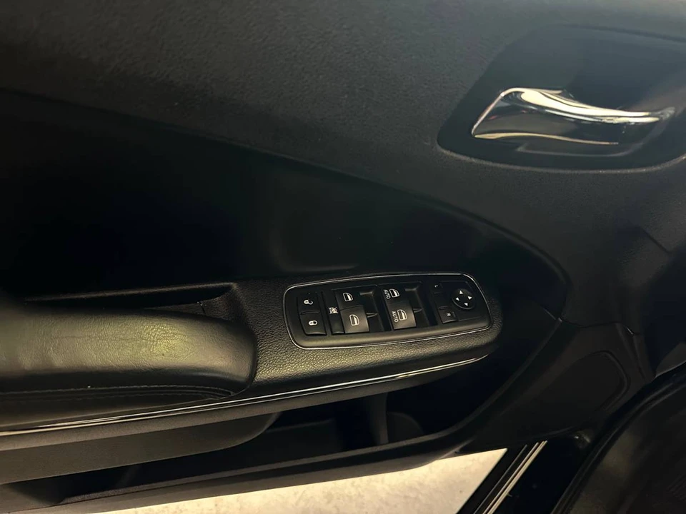 2014 Dodge Charger 7th Gen - Image 22 of 24