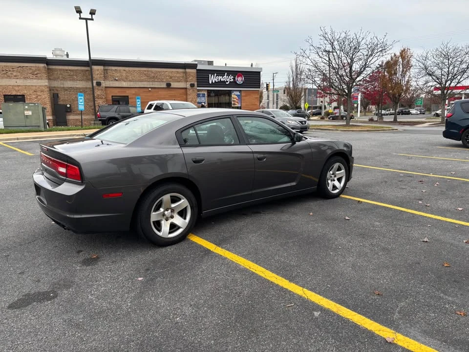 2014 Dodge Charger 7th Gen - Image 4 of 10