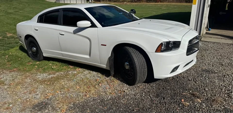 2014 Dodge Charger 7th Gen - Image 2 of 8
