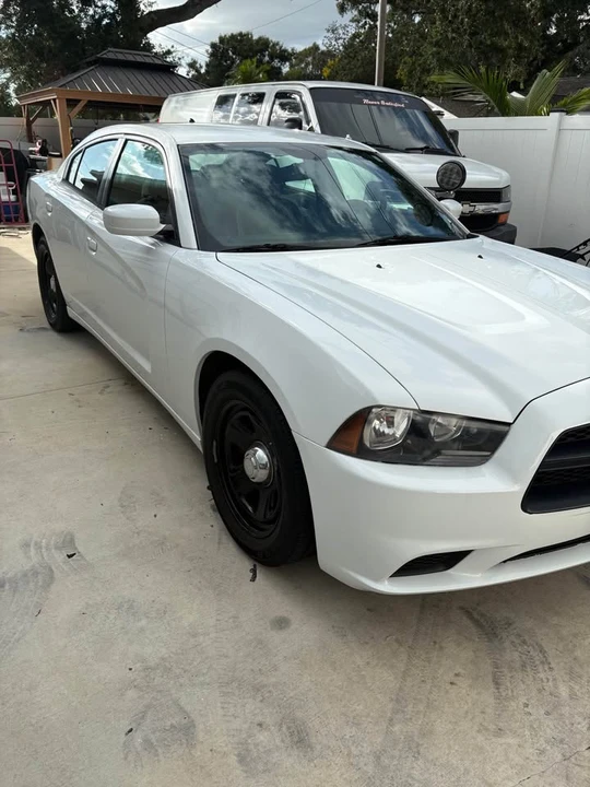 2014 Dodge Charger 7th Gen - Image 2 of 9