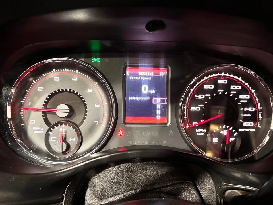 2014 Dodge Charger 7th Gen - Image 10 of 16