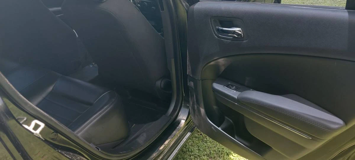 2014 Dodge Charger 7th Gen - Image 7 of 13