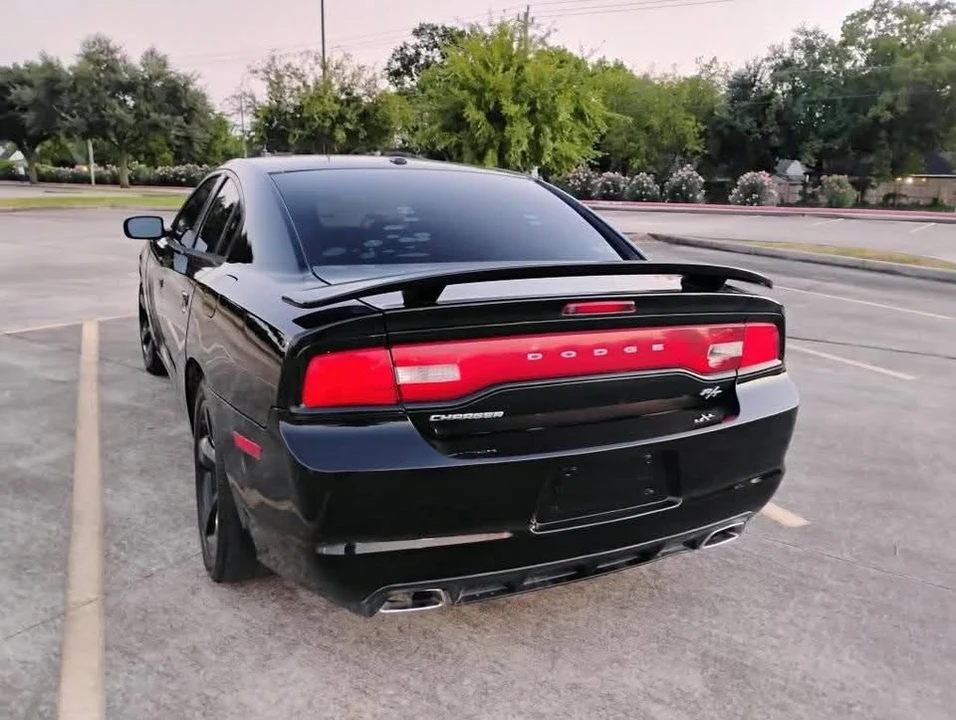 2014 Dodge Charger 7th Gen - Image 8 of 10