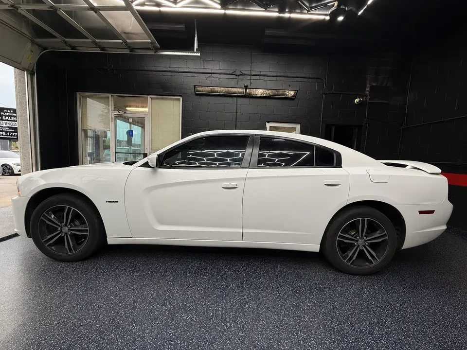 2014 Dodge Charger 7th Gen - Image 5 of 8