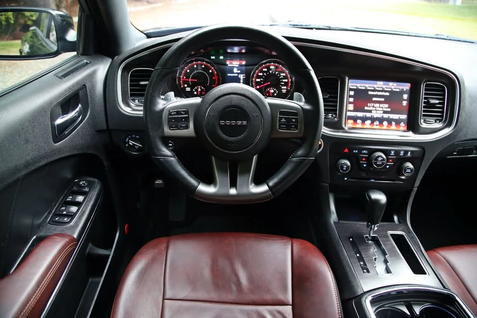 2014 Dodge Charger 7th Gen - Image 14 of 20