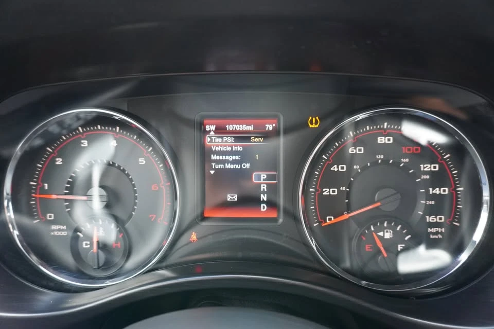 2014 Dodge Charger 7th Gen - Image 15 of 20