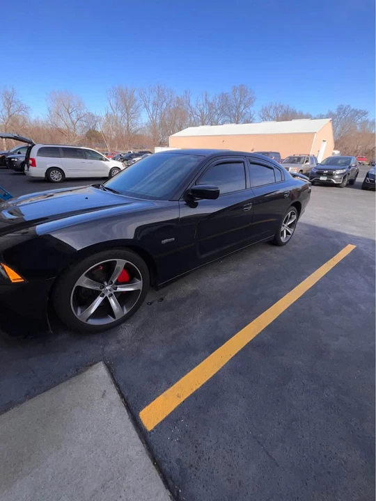 2014 Dodge Charger 7th Gen - Image 2 of 4
