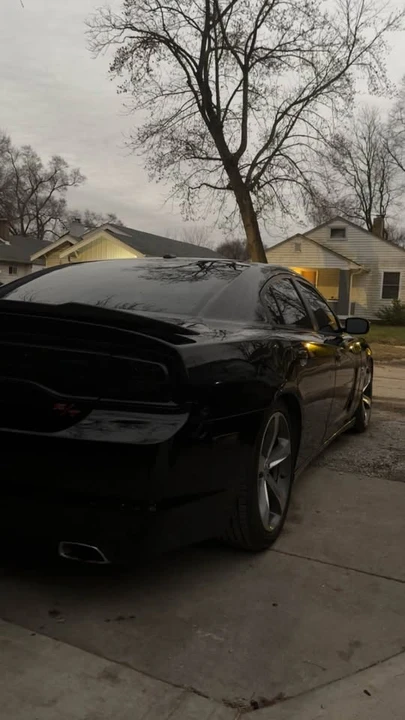 2014 Dodge Charger 7th Gen - Image 2 of 3