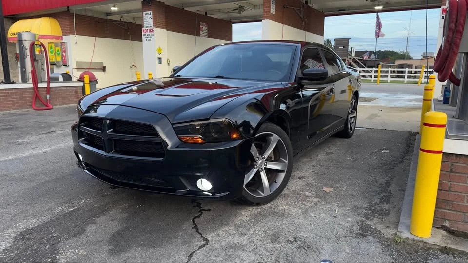 2014 Dodge Charger 7th Gen - Image 6 of 10
