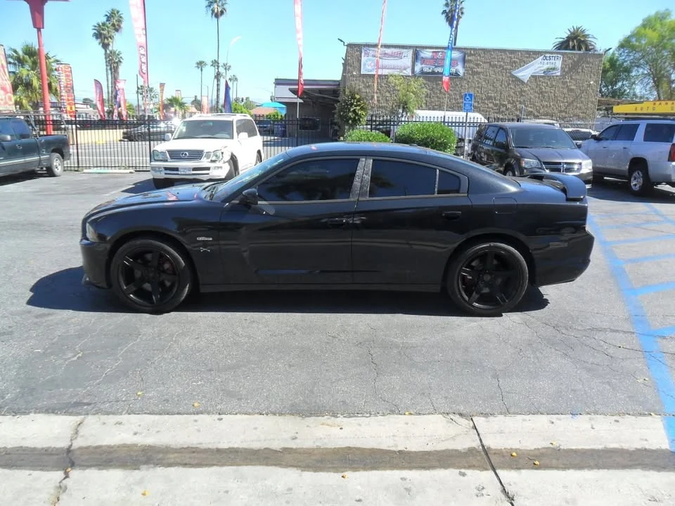 2014 Dodge Charger 7th Gen - Image 2 of 20