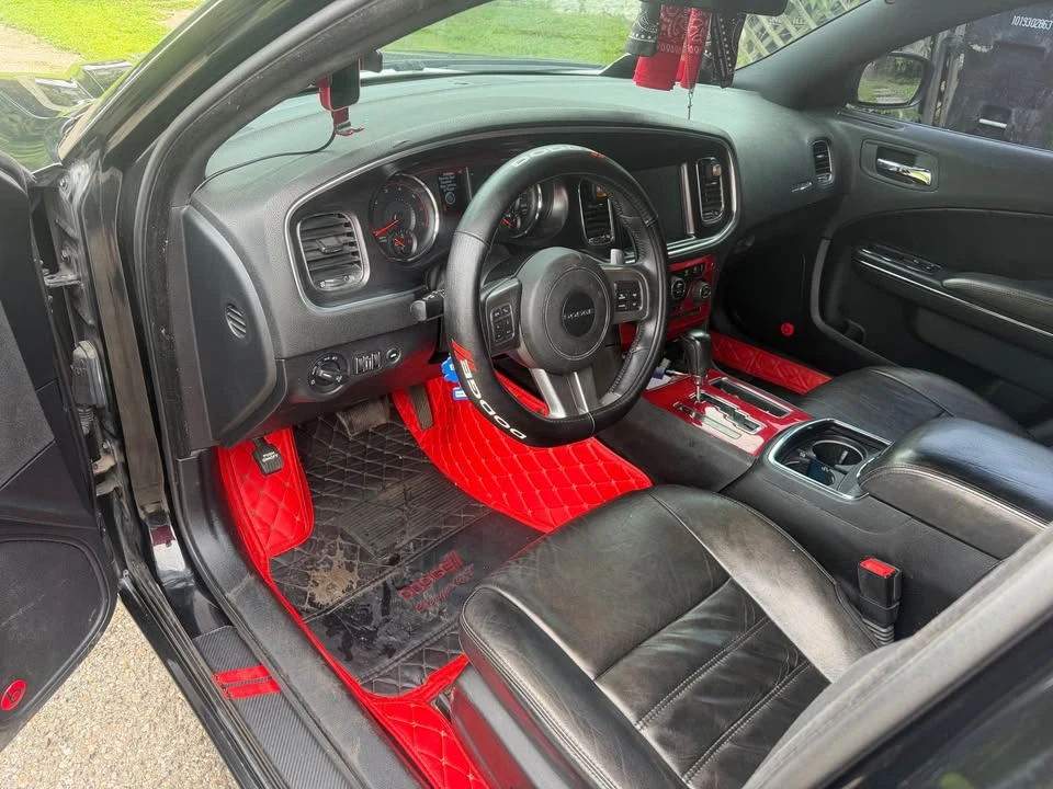 2014 Dodge Charger 7th Gen - Image 7 of 9