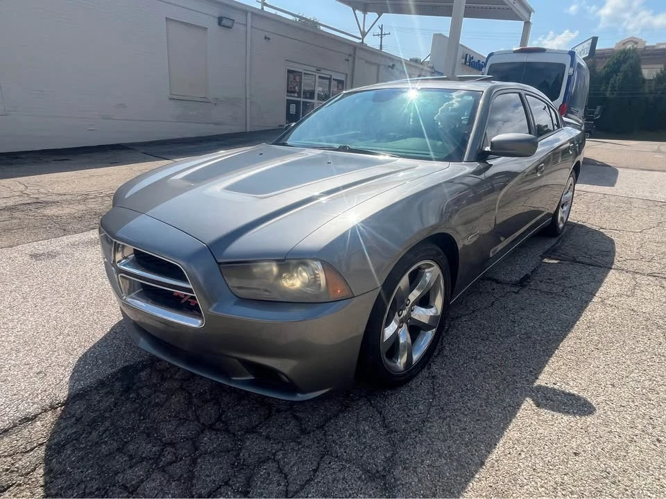 2014 Dodge Charger 7th Gen - Image 2 of 10