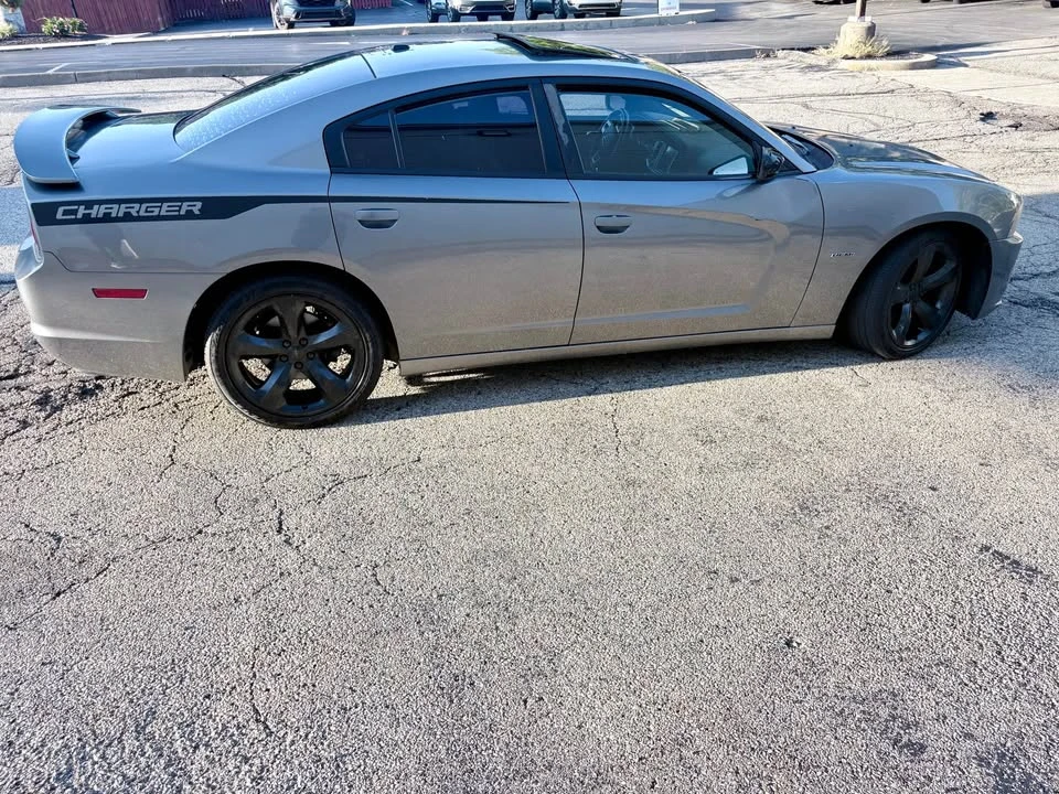 2014 Dodge Charger 7th Gen - Image 5 of 8