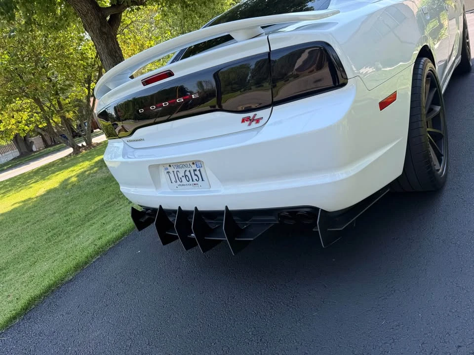 2014 Dodge Charger 7th Gen - Image 4 of 19