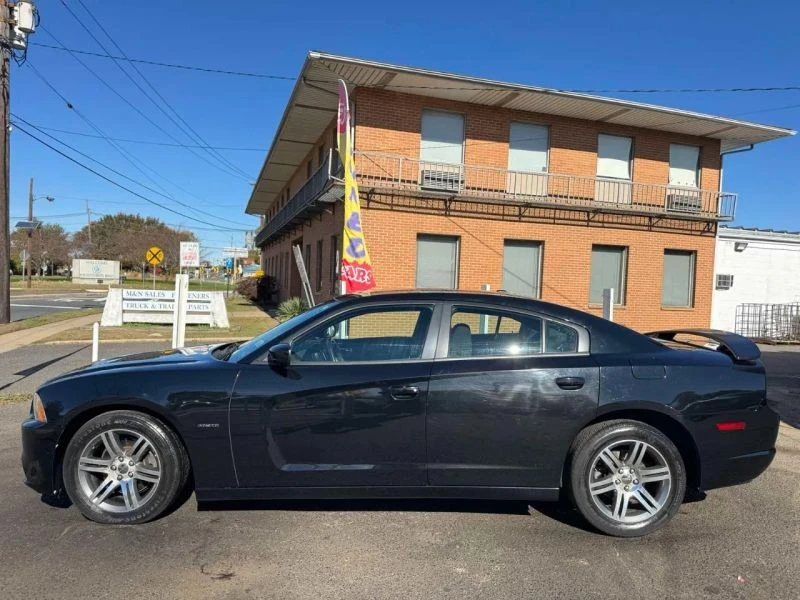 2014 Dodge Charger 7th Gen - Image 8 of 12