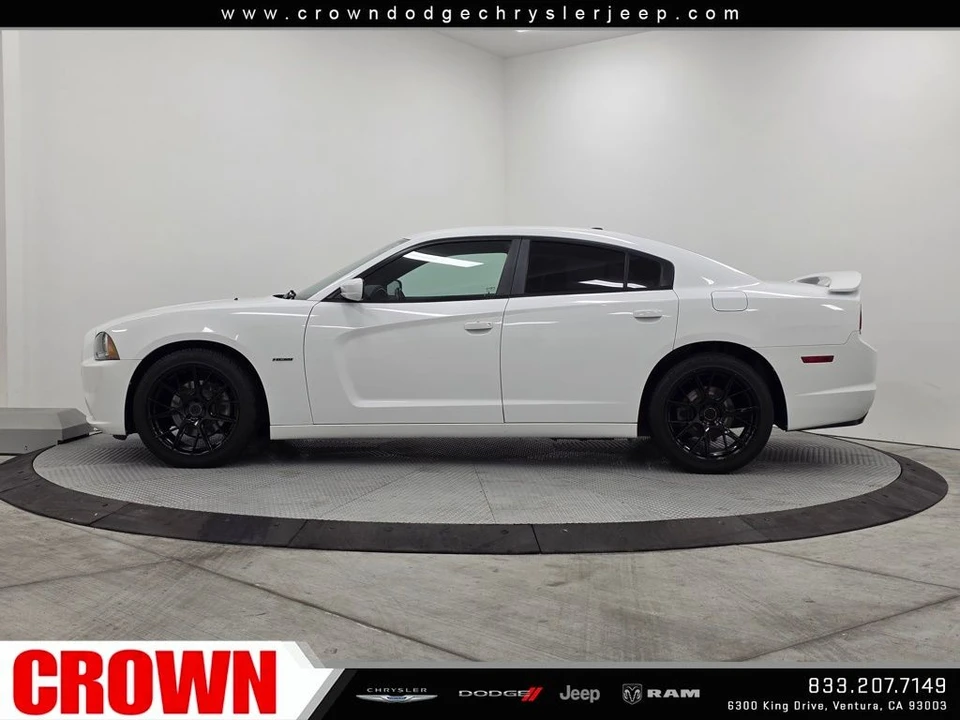 2014 Dodge Charger 7th Gen - Image 4 of 12