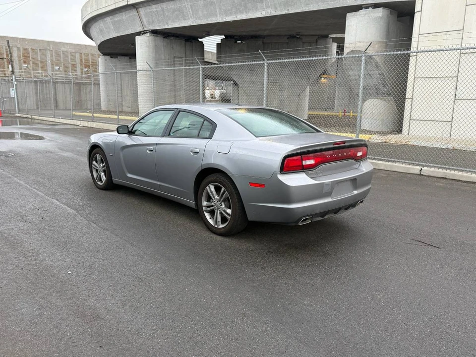 2014 Dodge Charger 7th Gen - Image 5 of 16