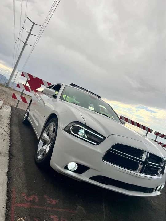 2014 Dodge Charger 7th Gen - Image 2 of 2