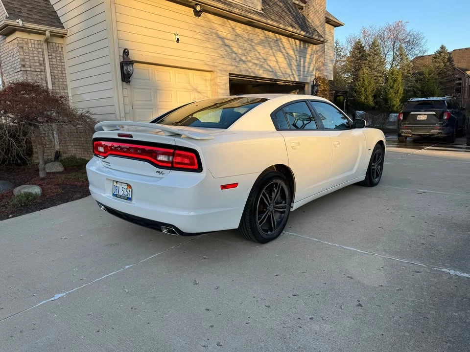 2014 Dodge Charger 7th Gen - Image 5 of 20