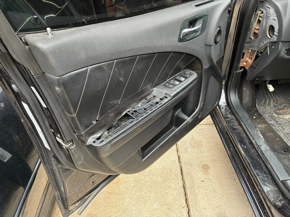 2014 Dodge Charger 7th Gen - Image 5 of 8