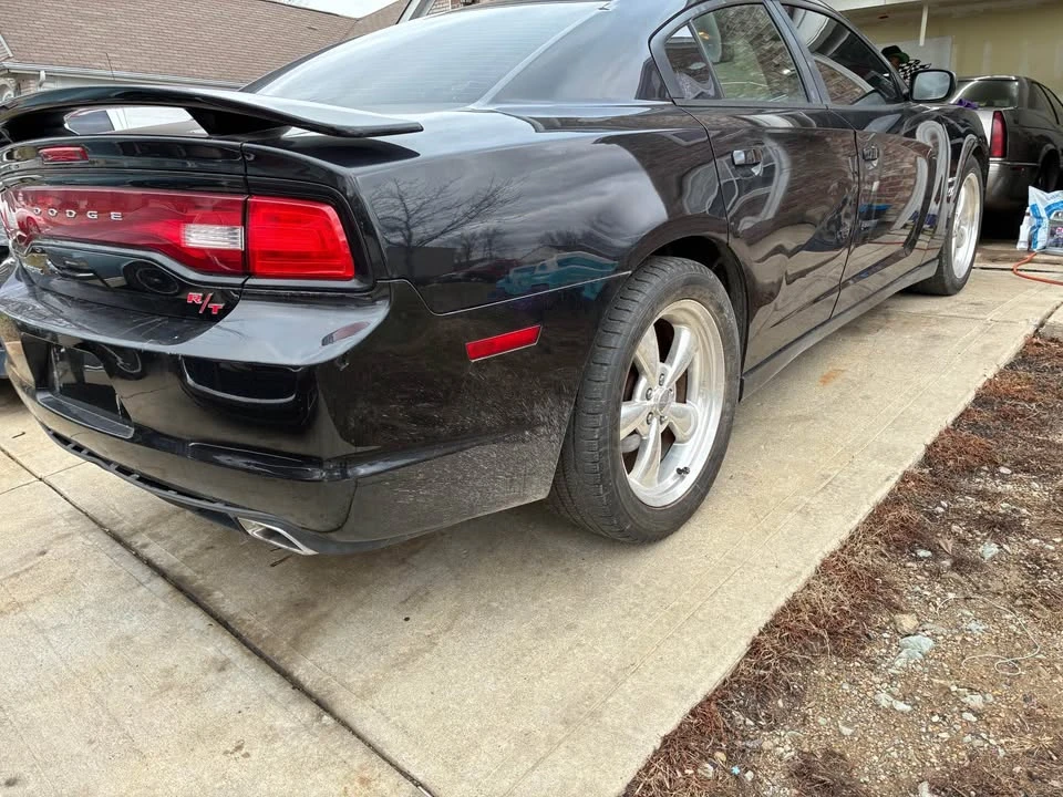 2014 Dodge Charger 7th Gen - Image 2 of 8