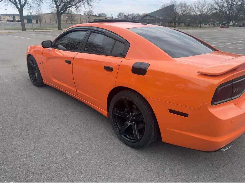2014 Dodge Charger - Image 4 of 15