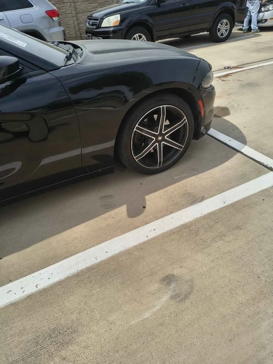 2014 Dodge Charger 7th Gen - Image 2 of 8
