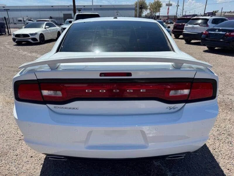 2014 Dodge Charger 7th Gen - Image 4 of 17