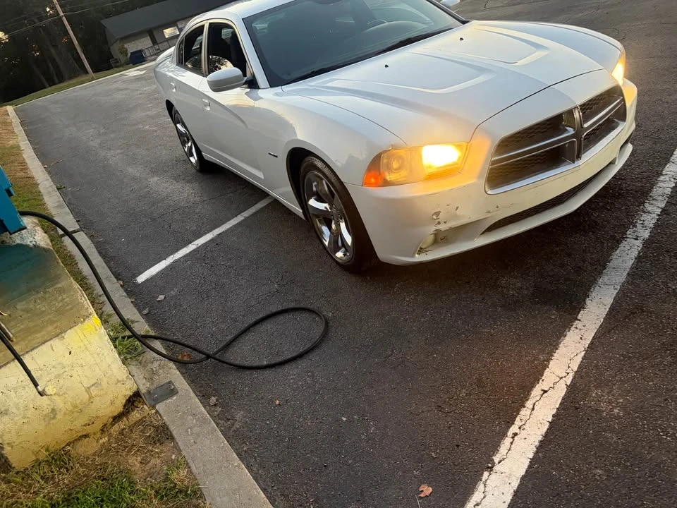 2014 Dodge Charger 7th Gen - Image 4 of 5