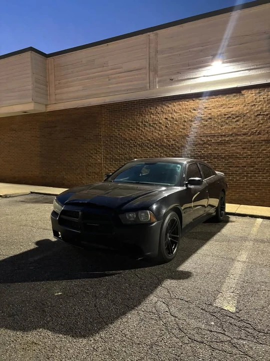2014 Dodge Charger 7th Gen - Image 2 of 5