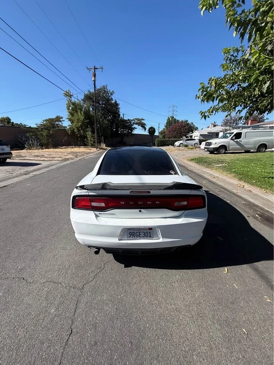2014 Dodge Charger 7th Gen - Image 3 of 9