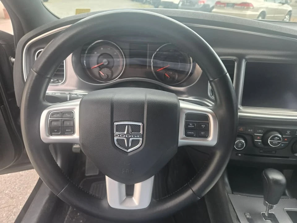 2014 Dodge Charger 7th Gen - Image 12 of 20