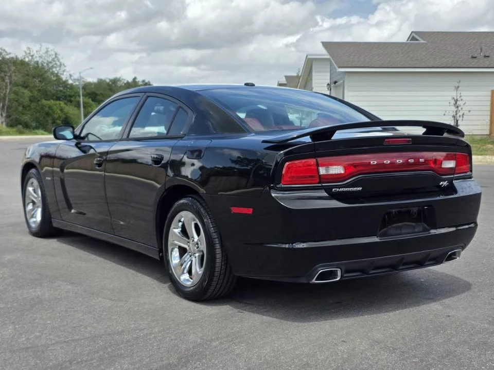 2014 Dodge Charger 7th Gen - Image 5 of 14