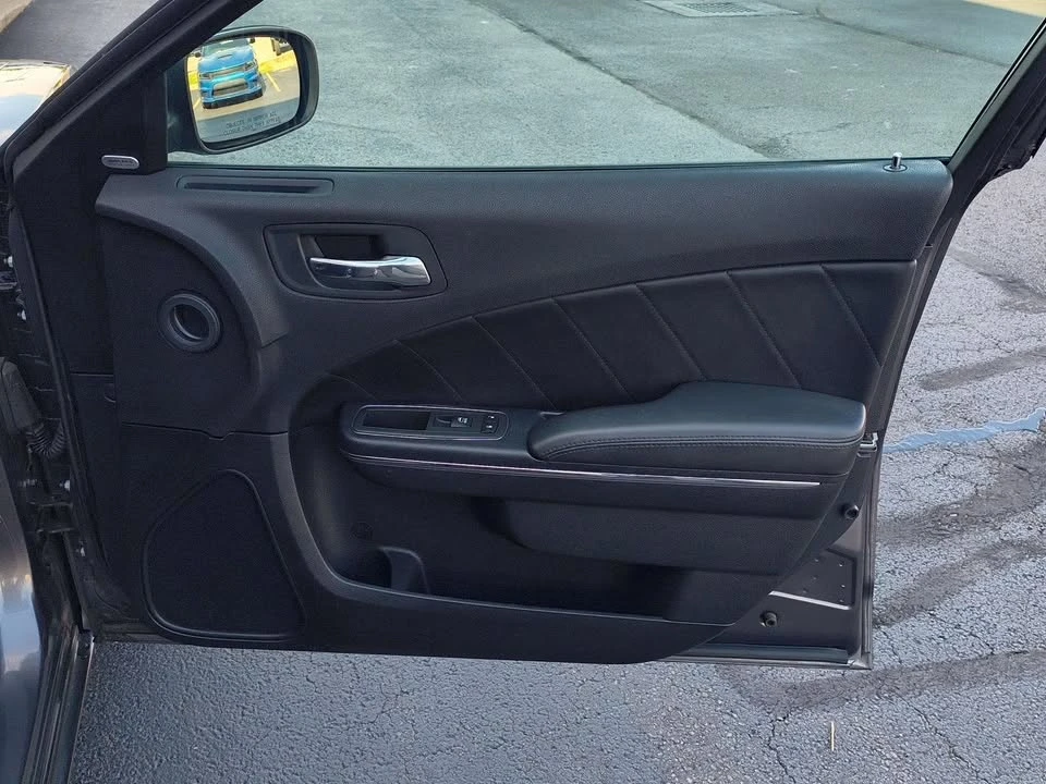 2014 Dodge Charger 7th Gen - Image 15 of 20