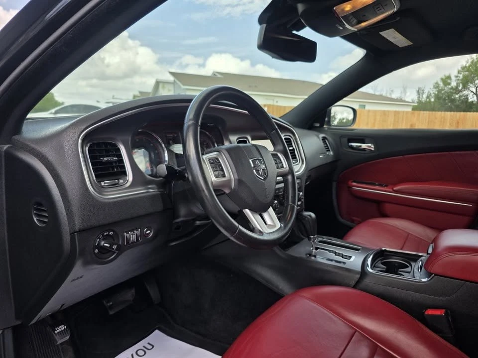 2014 Dodge Charger 7th Gen - Image 9 of 14