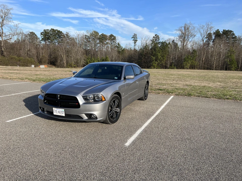 2014 Dodge Charger 7th Gen - Image 9 of 31