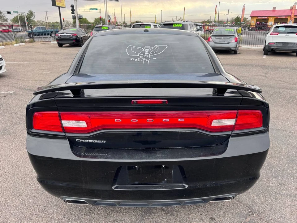 2014 Dodge Charger 7th Gen - Image 10 of 15