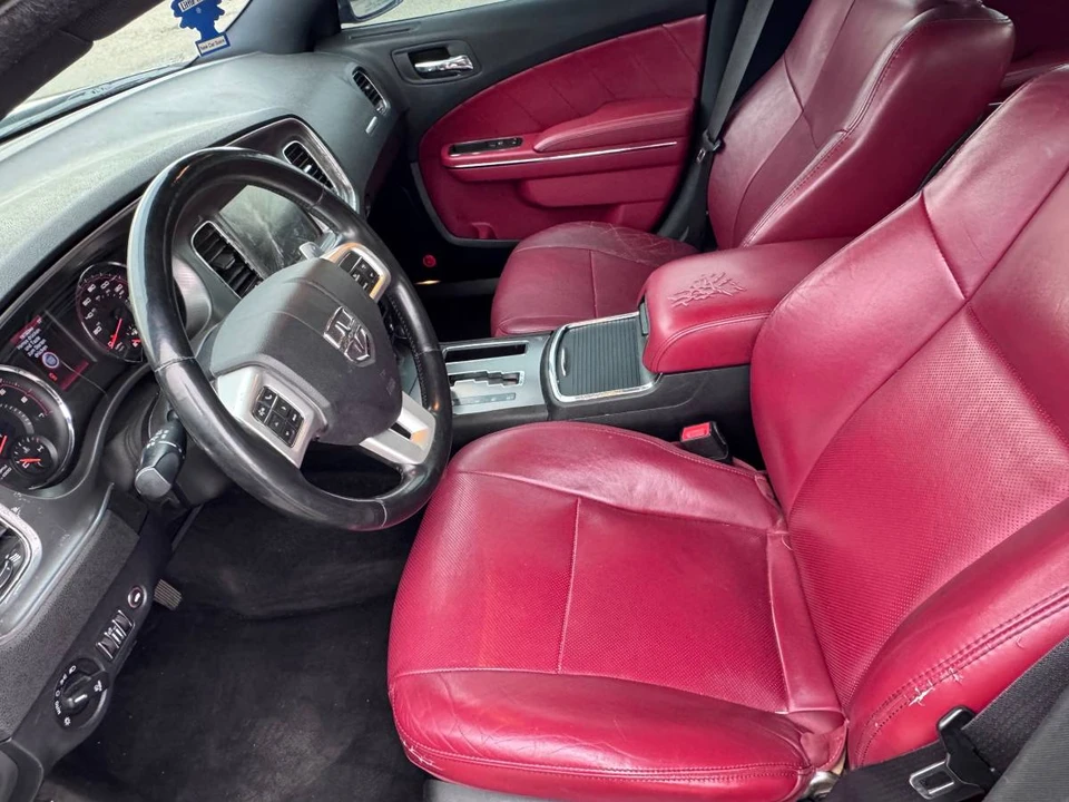2014 Dodge Charger 7th Gen - Image 5 of 15
